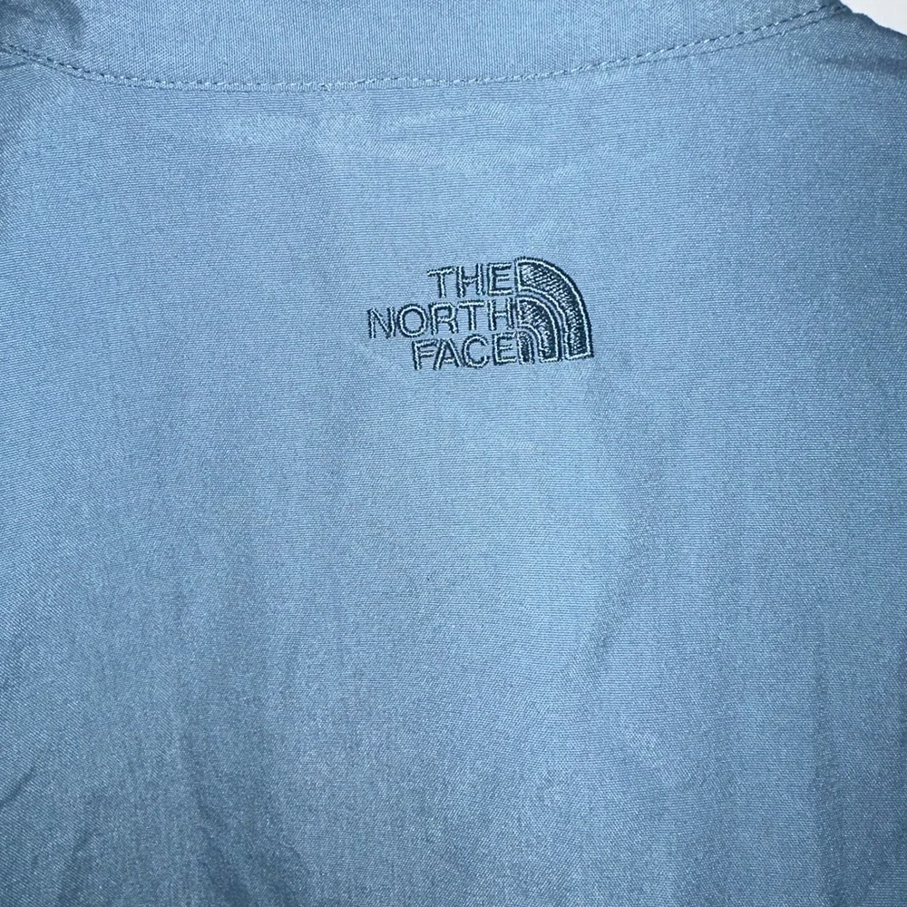 The North Face Men's Light Blue Grey Outdoor Shirt